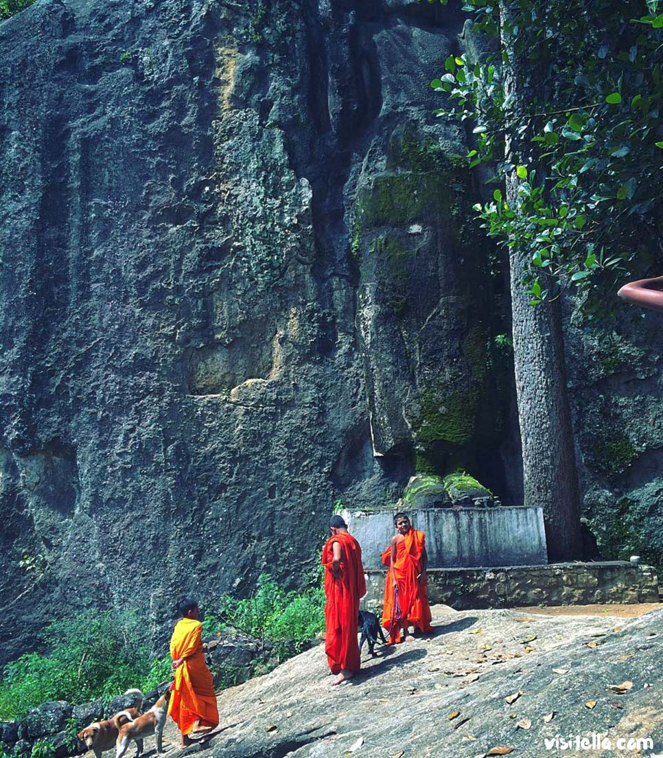 Dowa Rock Temple