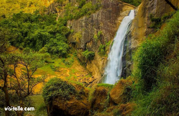 Dunhinda Falls